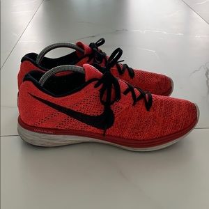 Nike Flyknit Lunar 3